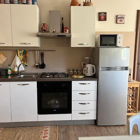 公寓 Yellow House 菲乌梅弗雷多·迪·希西尔